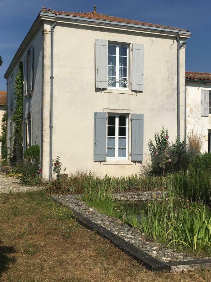Tilleuls Et Bambous Hotel Saint-Sauveur-d'Aunis Kültér fotó
